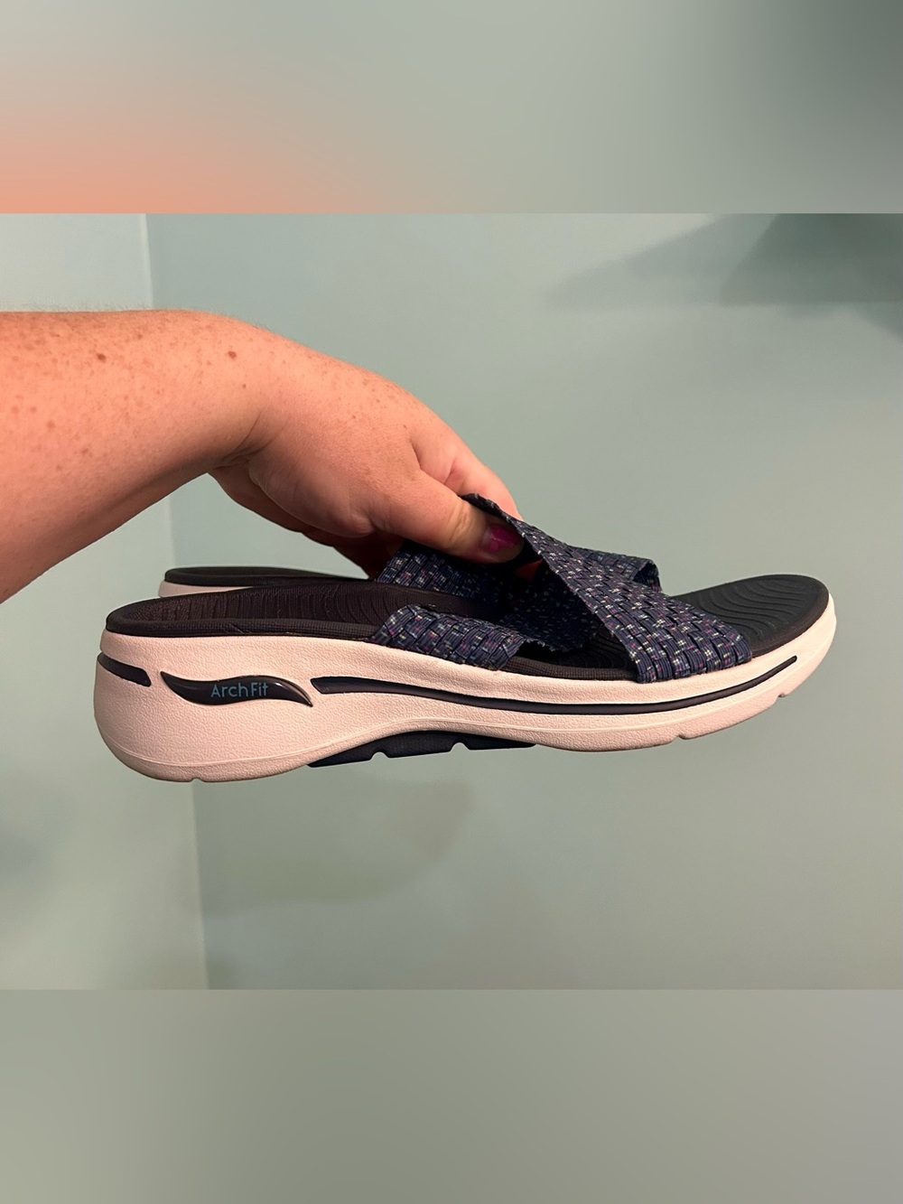 Skechers Go Walk Arch Fit Navy Woven Strap Sandals Womens 9